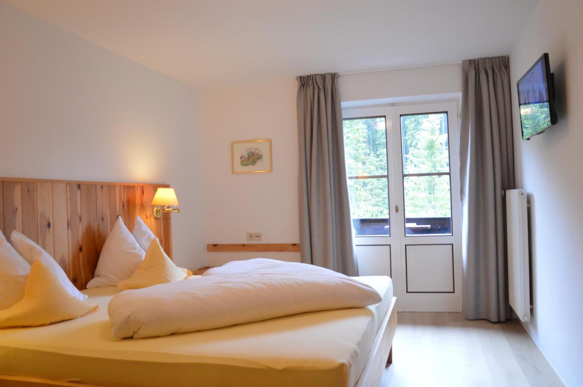 Lake & River Hotel Karersee Exterior foto
